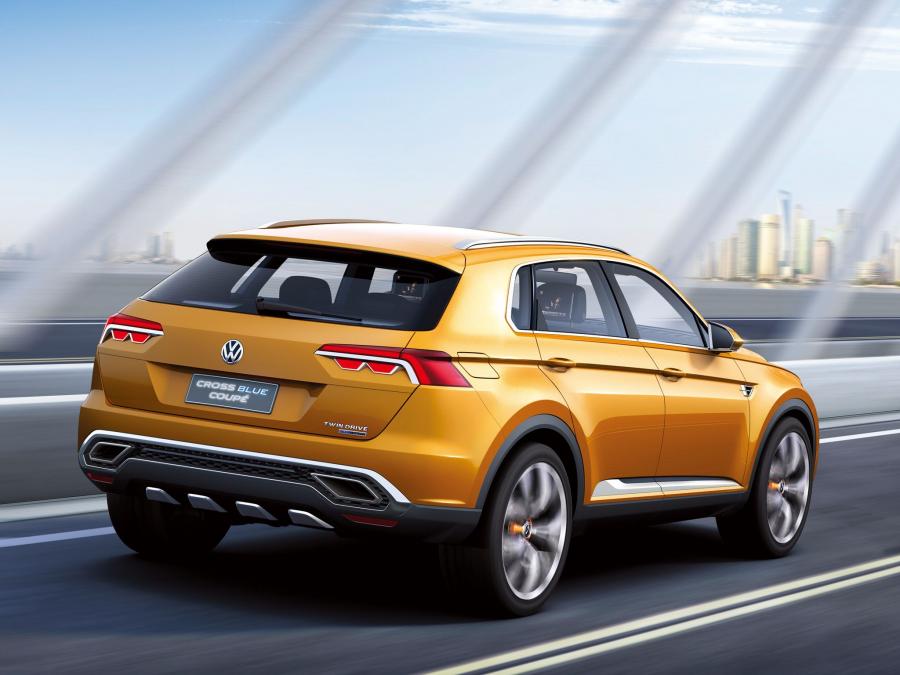  Volkswagen CrossBlue Coupe Concept 2013 года  (фото 16 из 25)